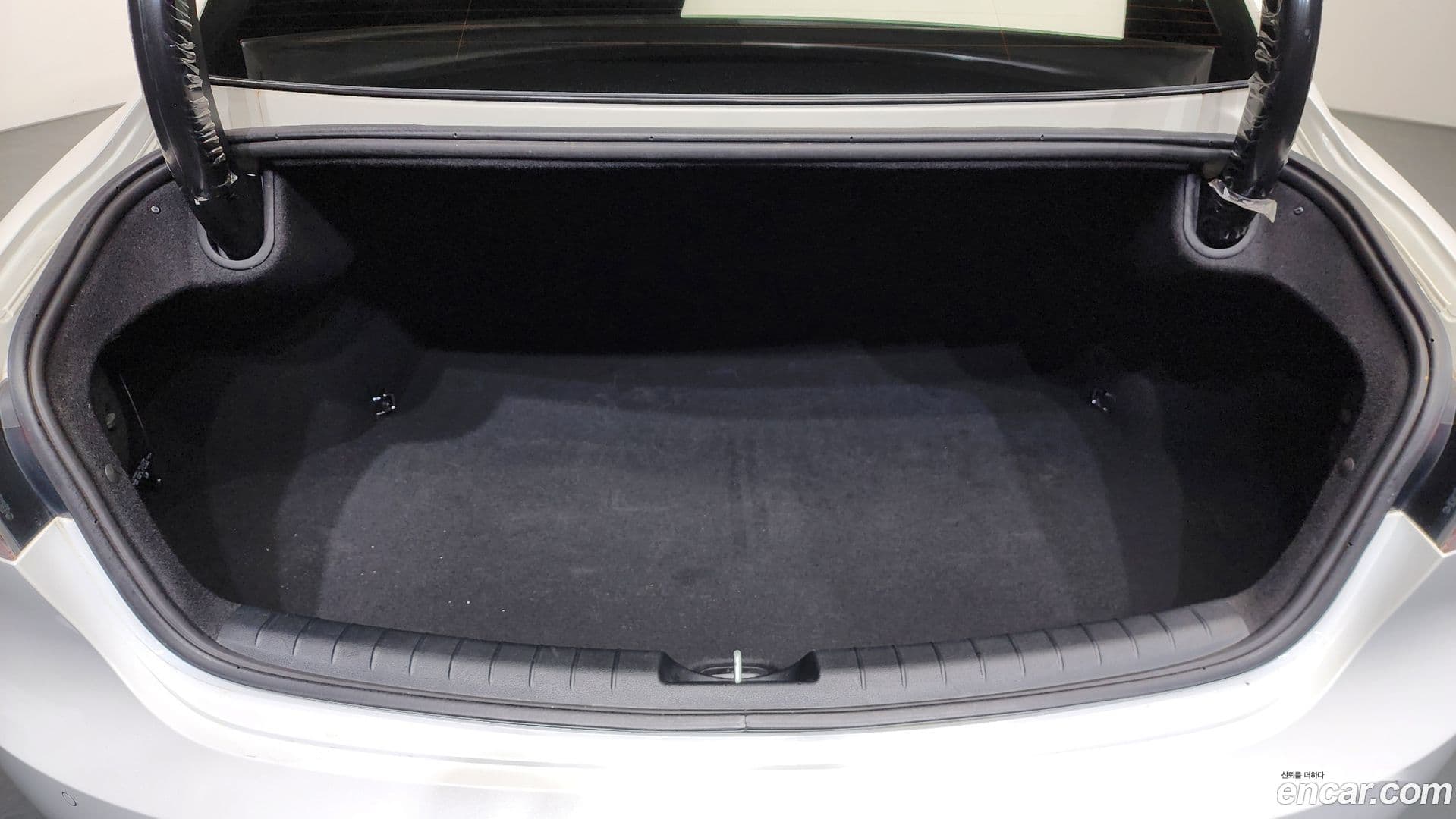 Main__Slider__Photo:Grandeur Hyundai 2021.9-19