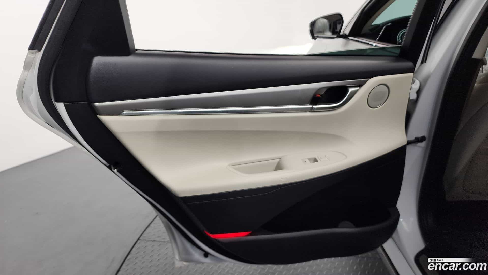 Grandeur Hyundai 2021.9-INNER-035