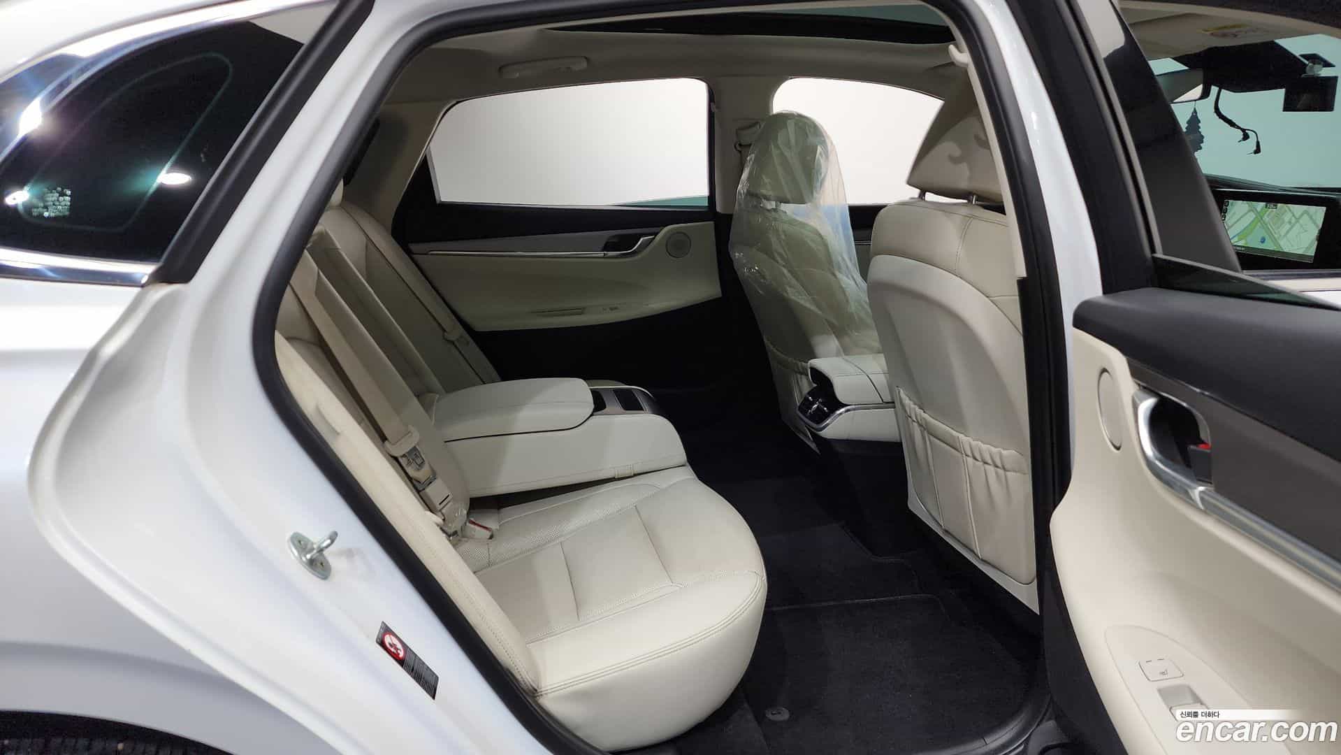 Grandeur Hyundai 2021.9-INNER-036