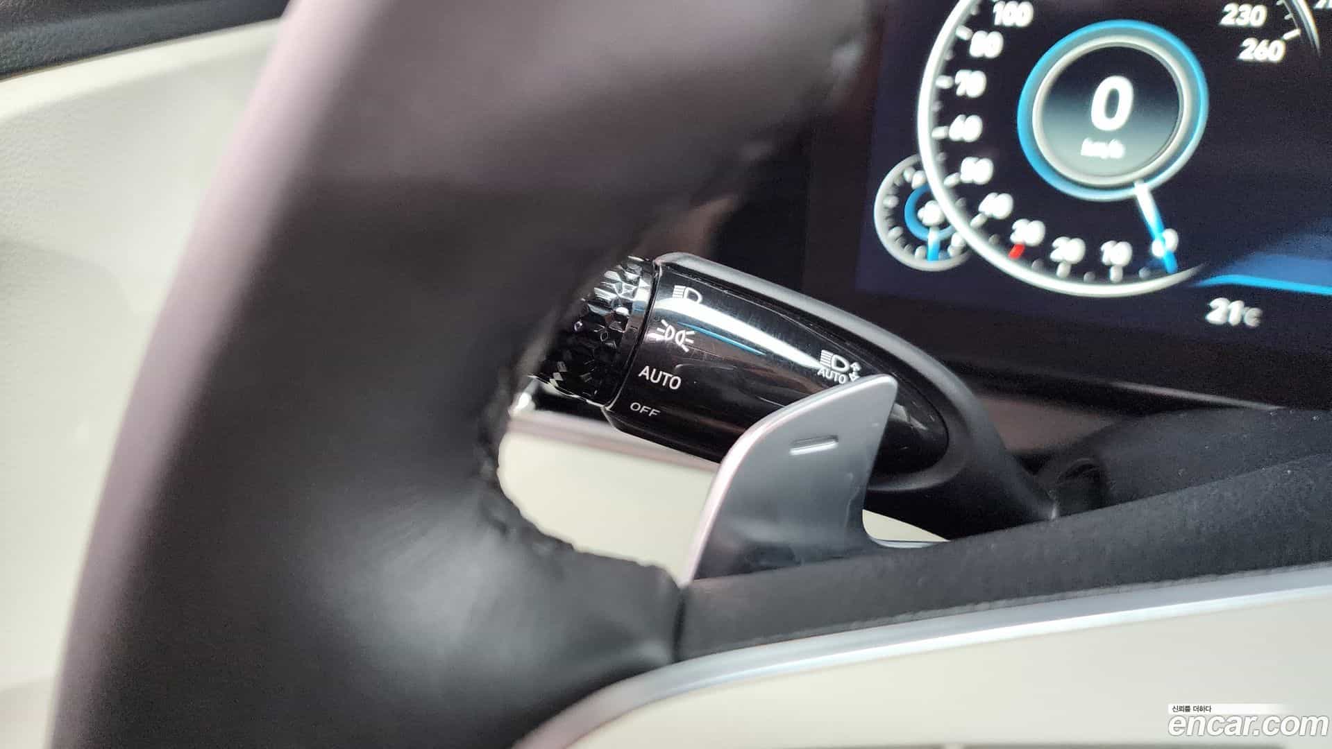 Grandeur Hyundai 2021.9-OPTION-042