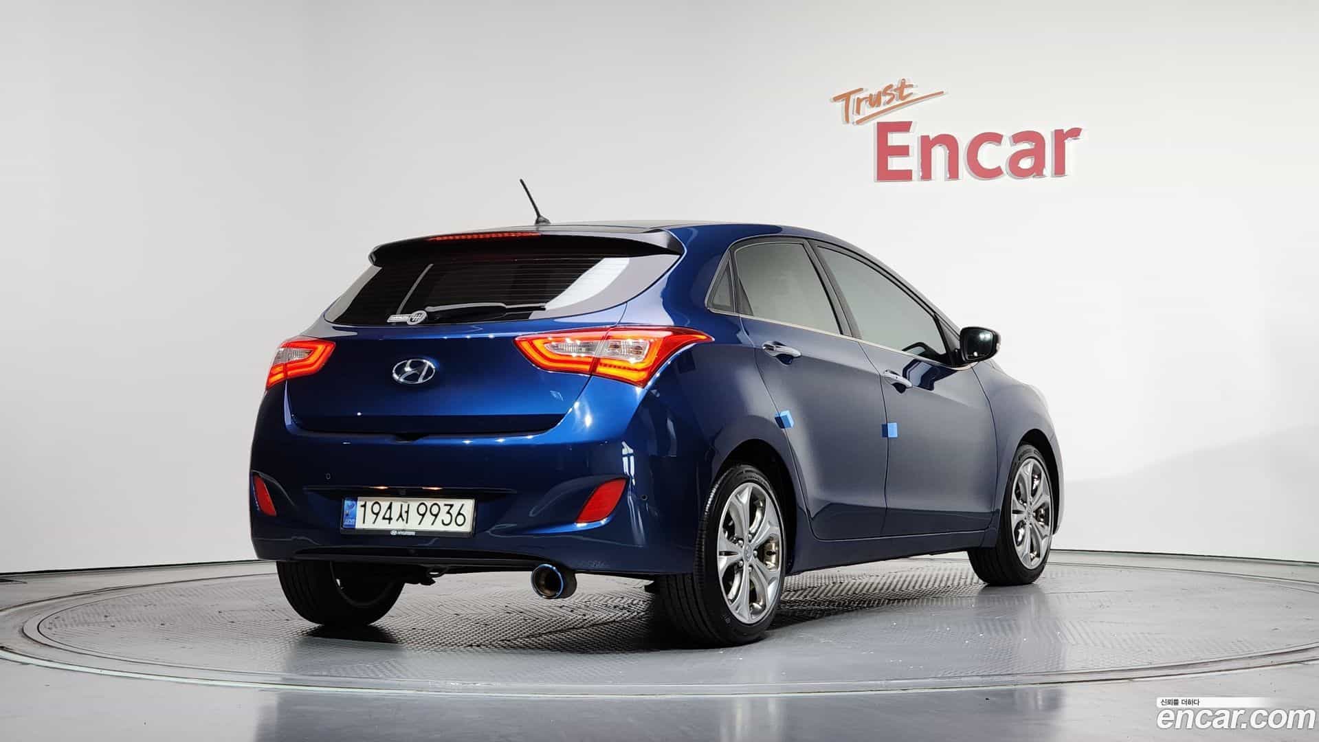 i30 Hyundai 2014.5-OUTER-002