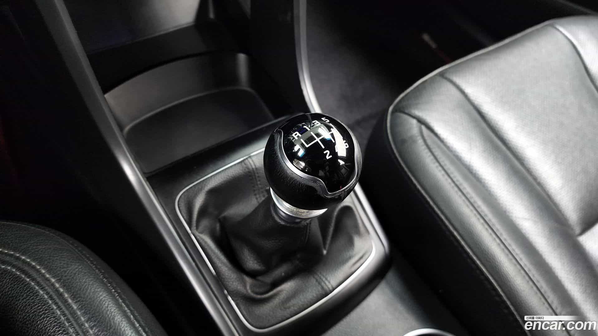 i30 Hyundai 2014.5-INNER-009