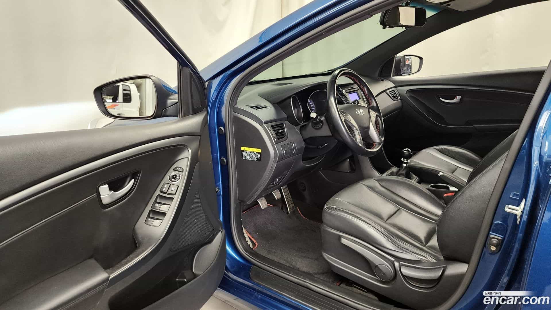 i30 Hyundai 2014.5-INNER-010