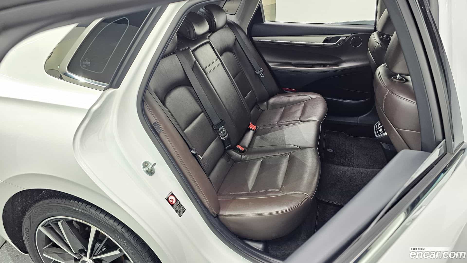 Grandeur Hyundai 2020.9-OPTION-015