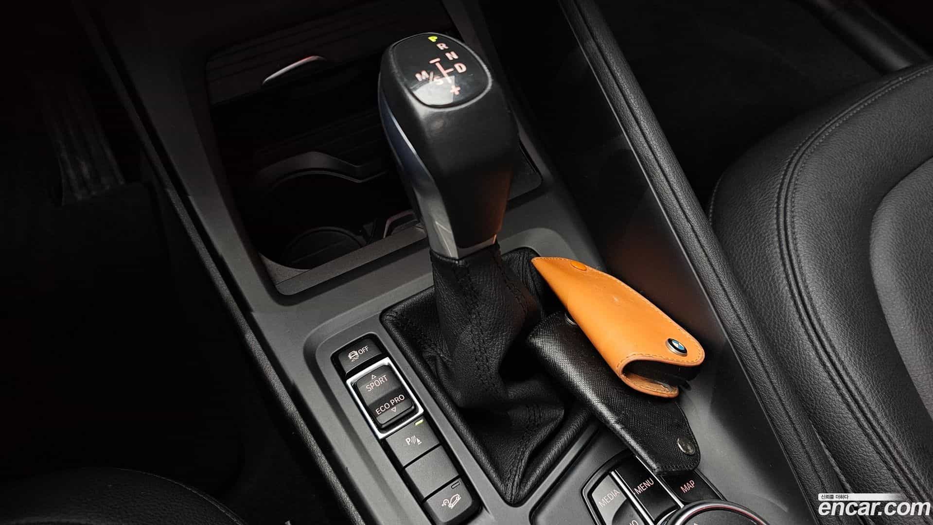 X1 BMW 2016.10-INNER-009