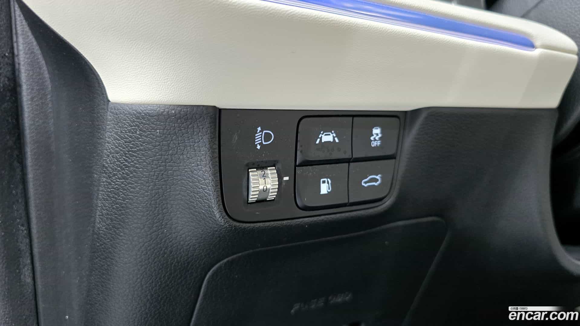 Grandeur Hyundai 2022.1-OPTION-020