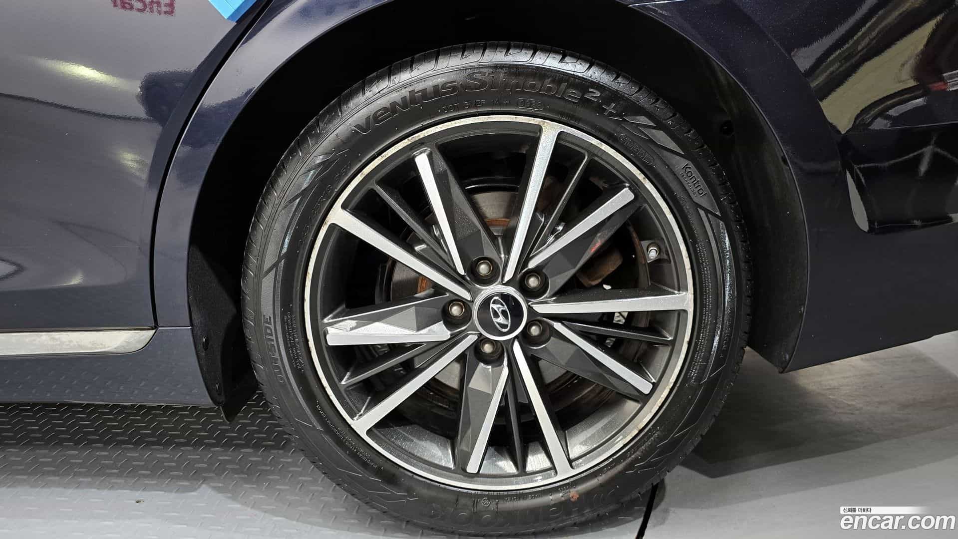 Grandeur Hyundai 2022.1-OUTER-031
