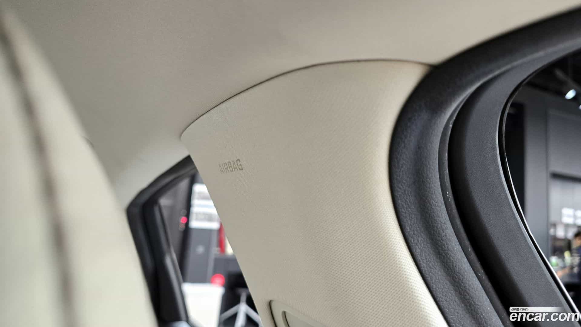 Grandeur Hyundai 2022.1-OPTION-043