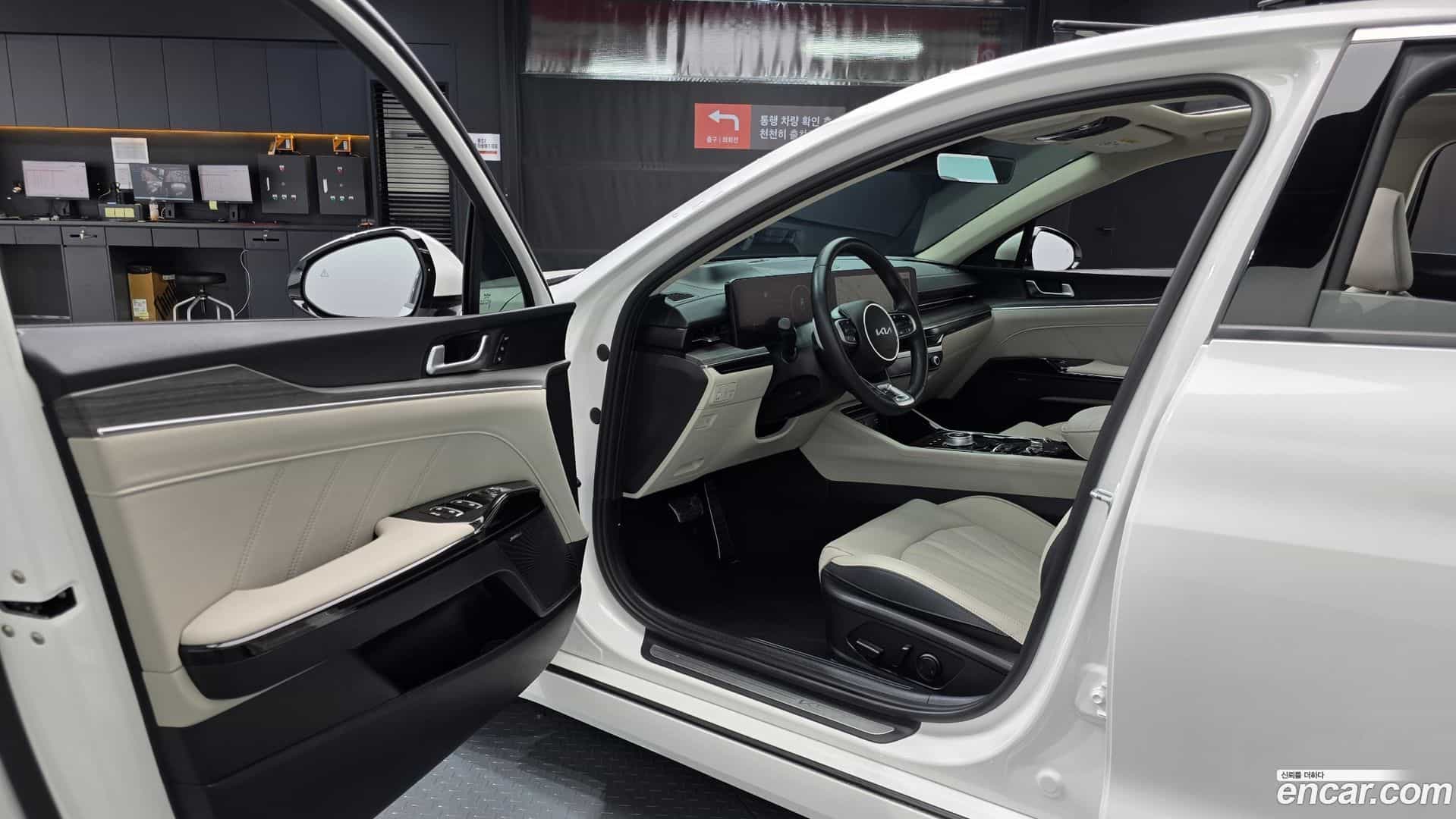 K5 Kia 2024.1-INNER-010