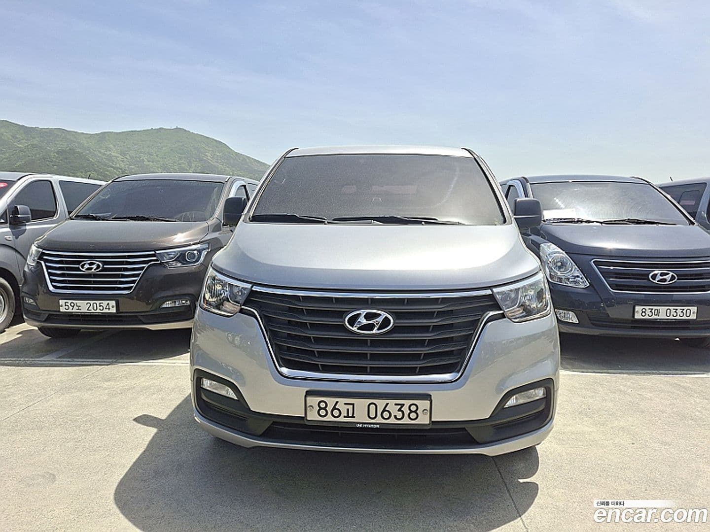 Main__Slider__Photo:Starex Hyundai 2018.0-0
