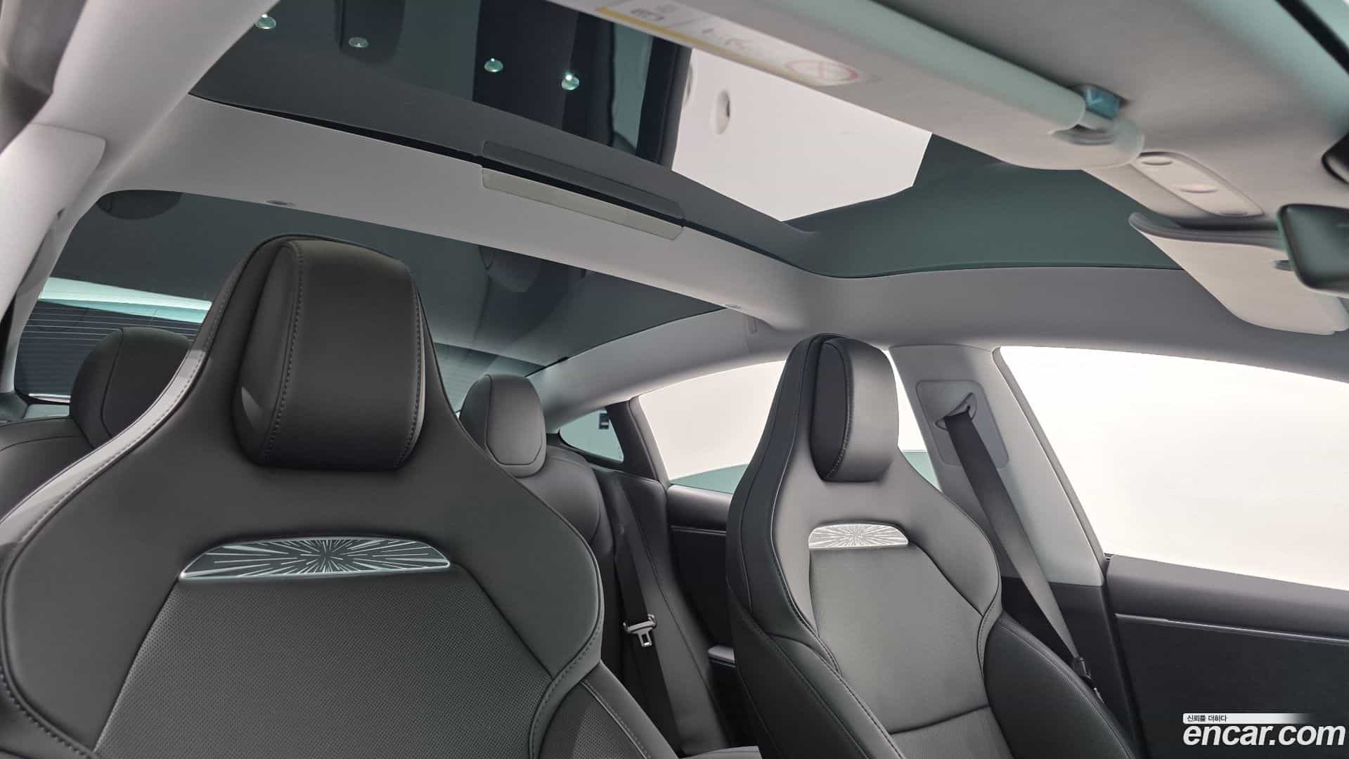 Model 3 Tesla 2025.4-OPTION-017