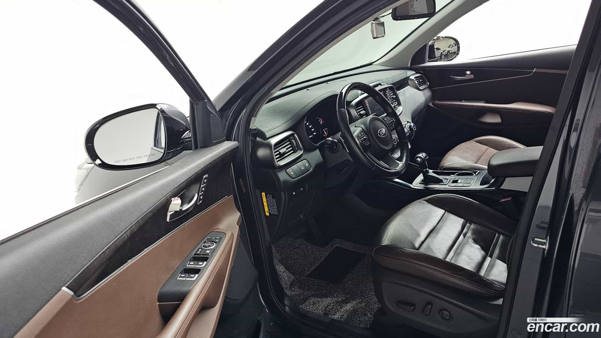 Sorento Kia 2016.6-INNER-010
