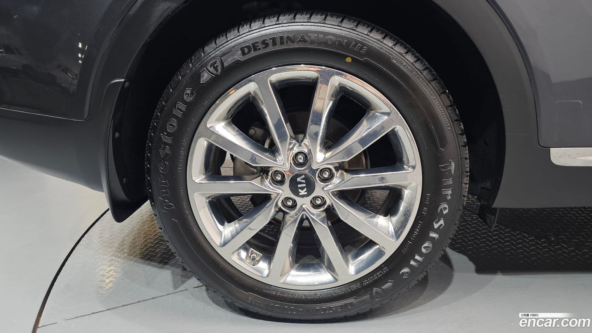 Main__Slider__Photo:Sorento Kia 2016.6-20