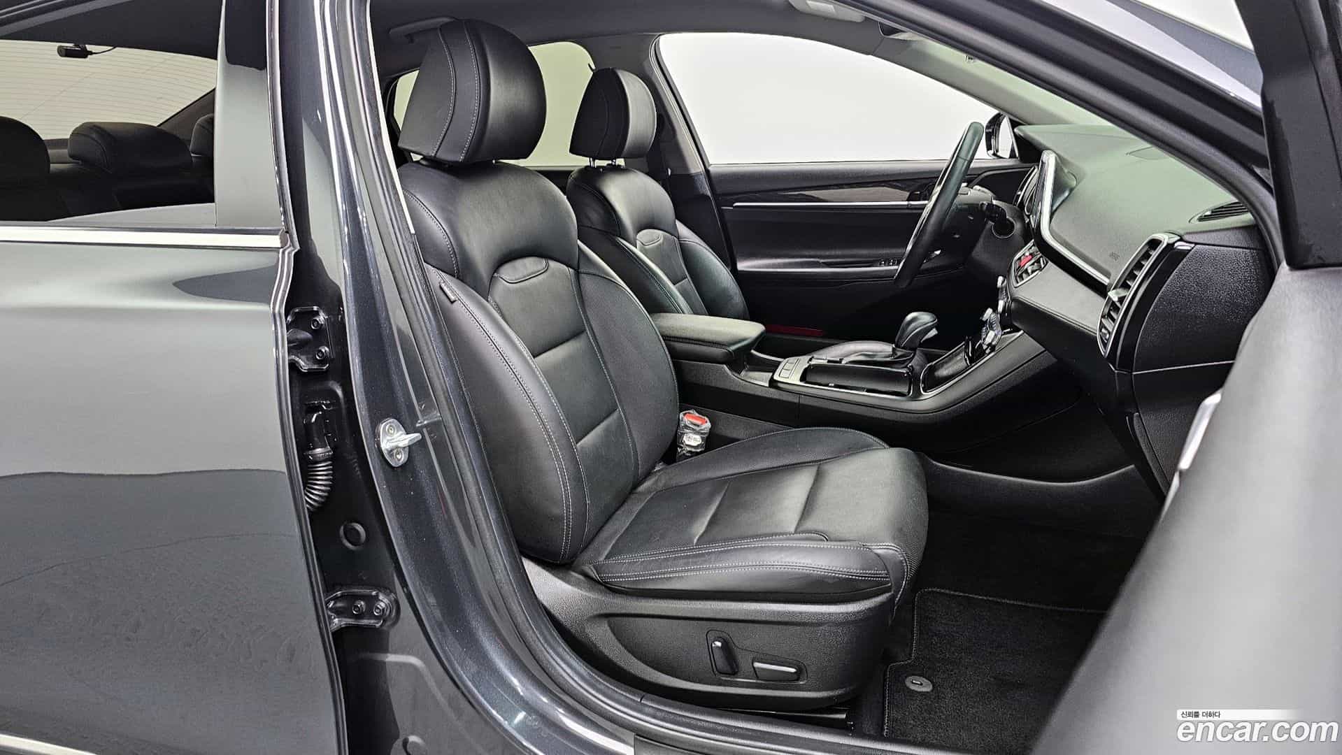 Grandeur Hyundai 2018.0-INNER-036