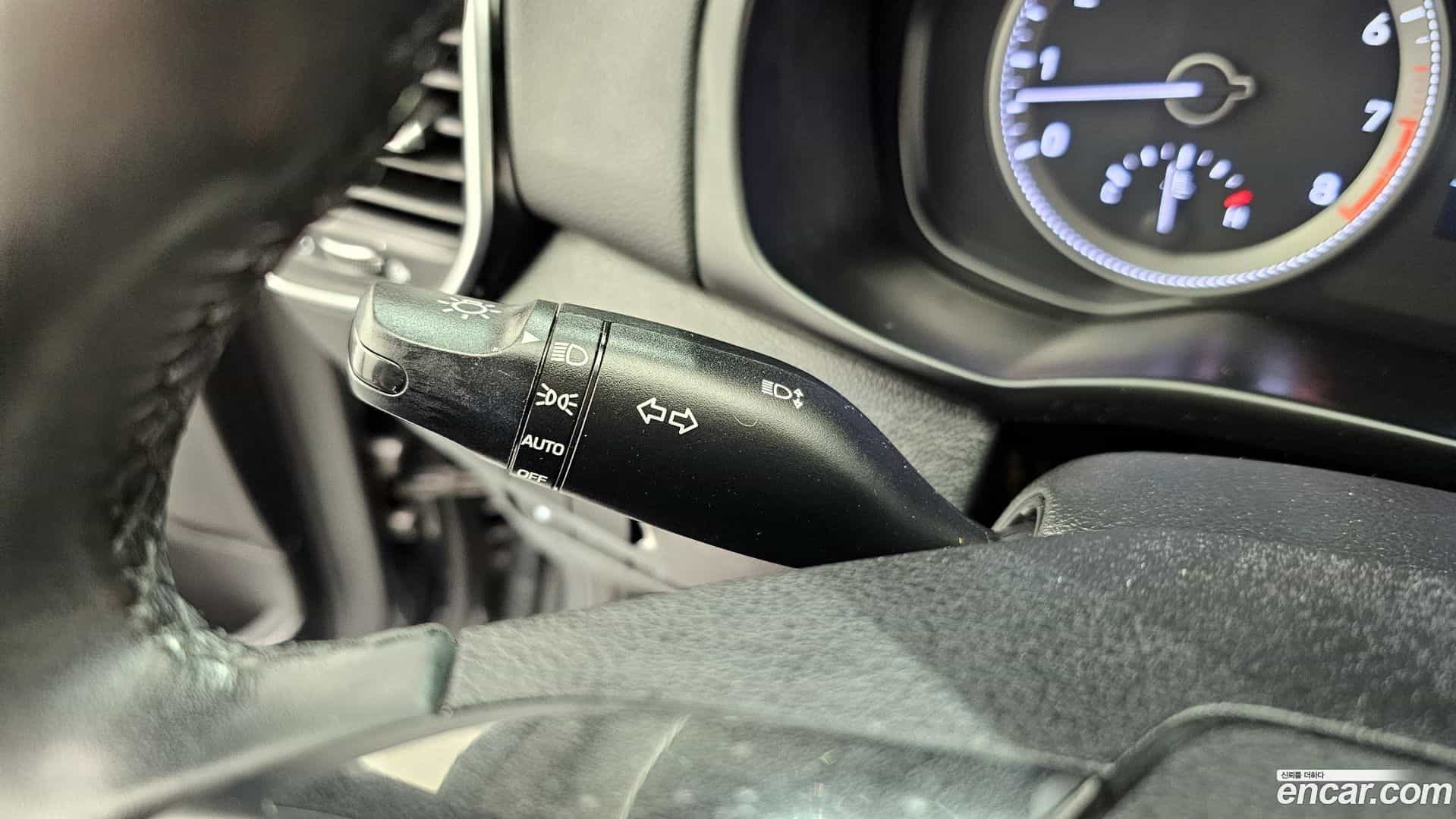 Grandeur Hyundai 2018.0-OPTION-040