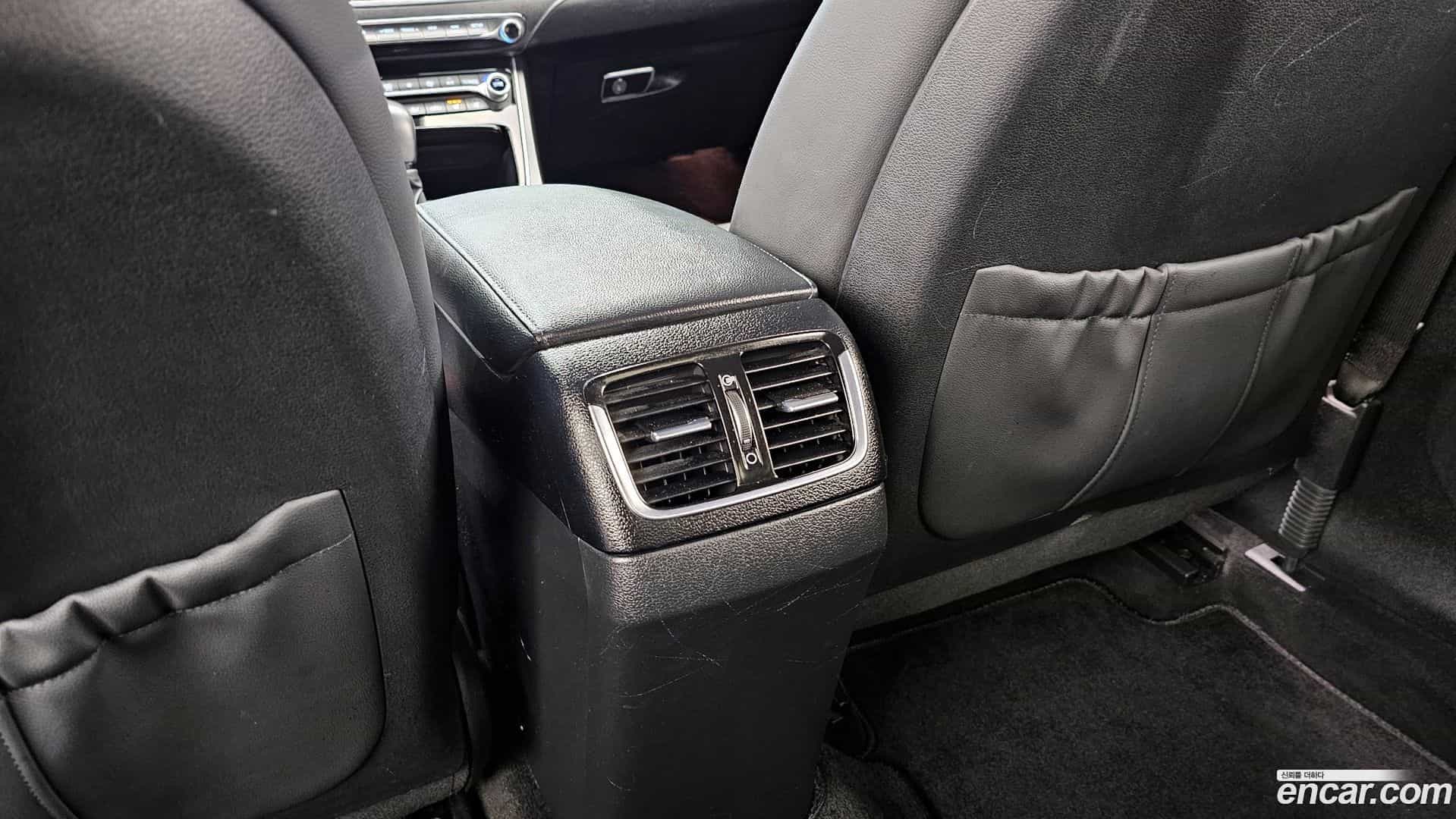 Grandeur Hyundai 2018.0-OPTION-042