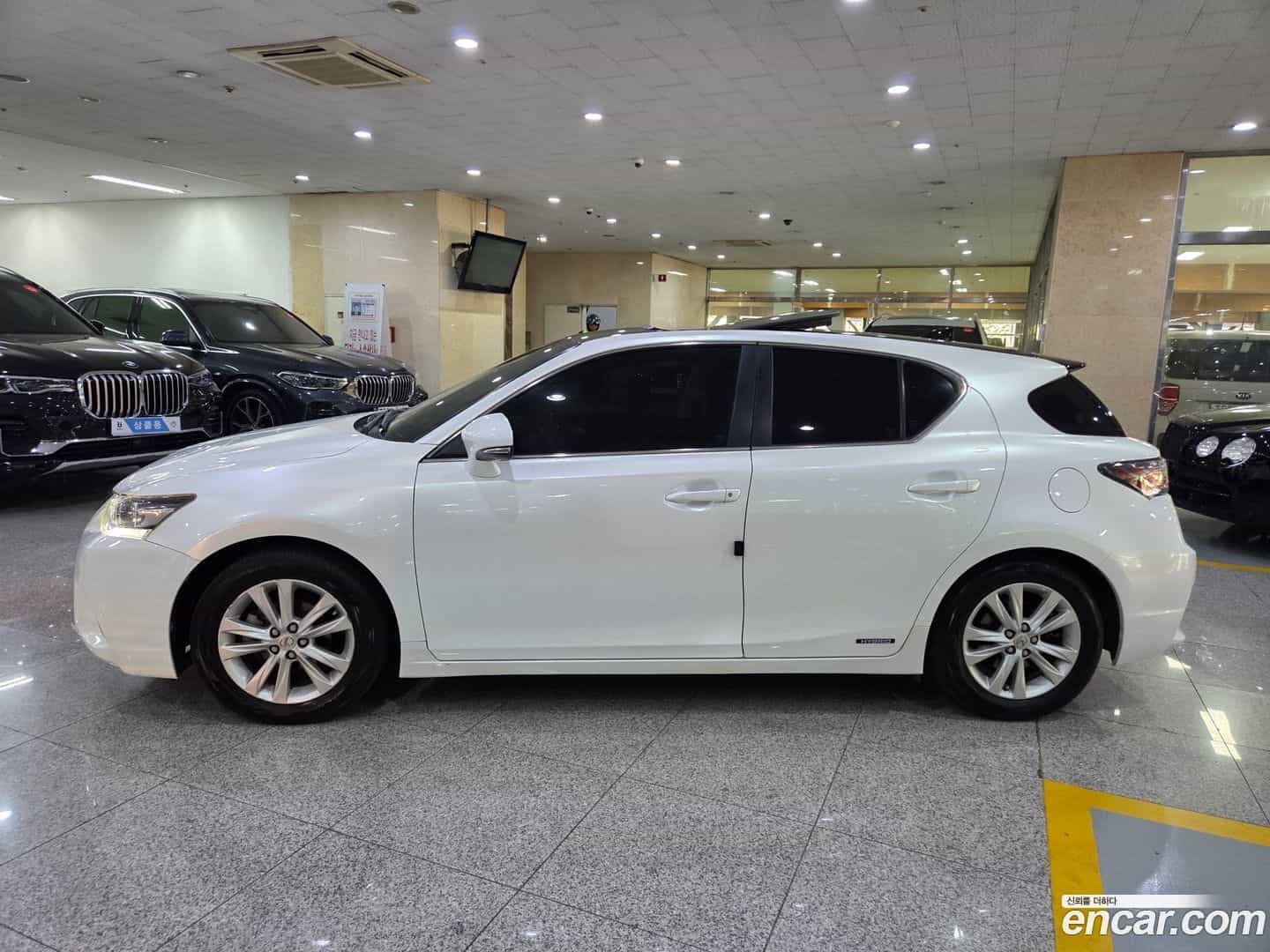 CT200h Lexus 2015.6-OUTER-003