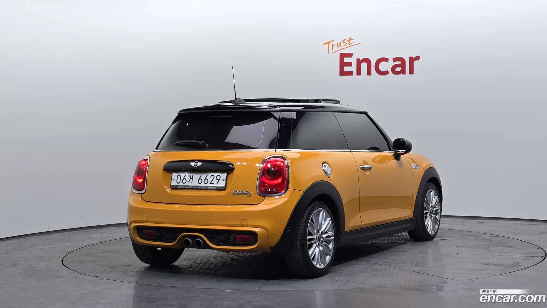 Cooper Mini 2017.3-OUTER-002
