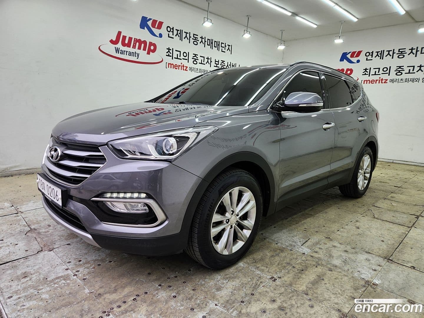 Main__Slider__Photo:Santafe Hyundai 2016.8-0