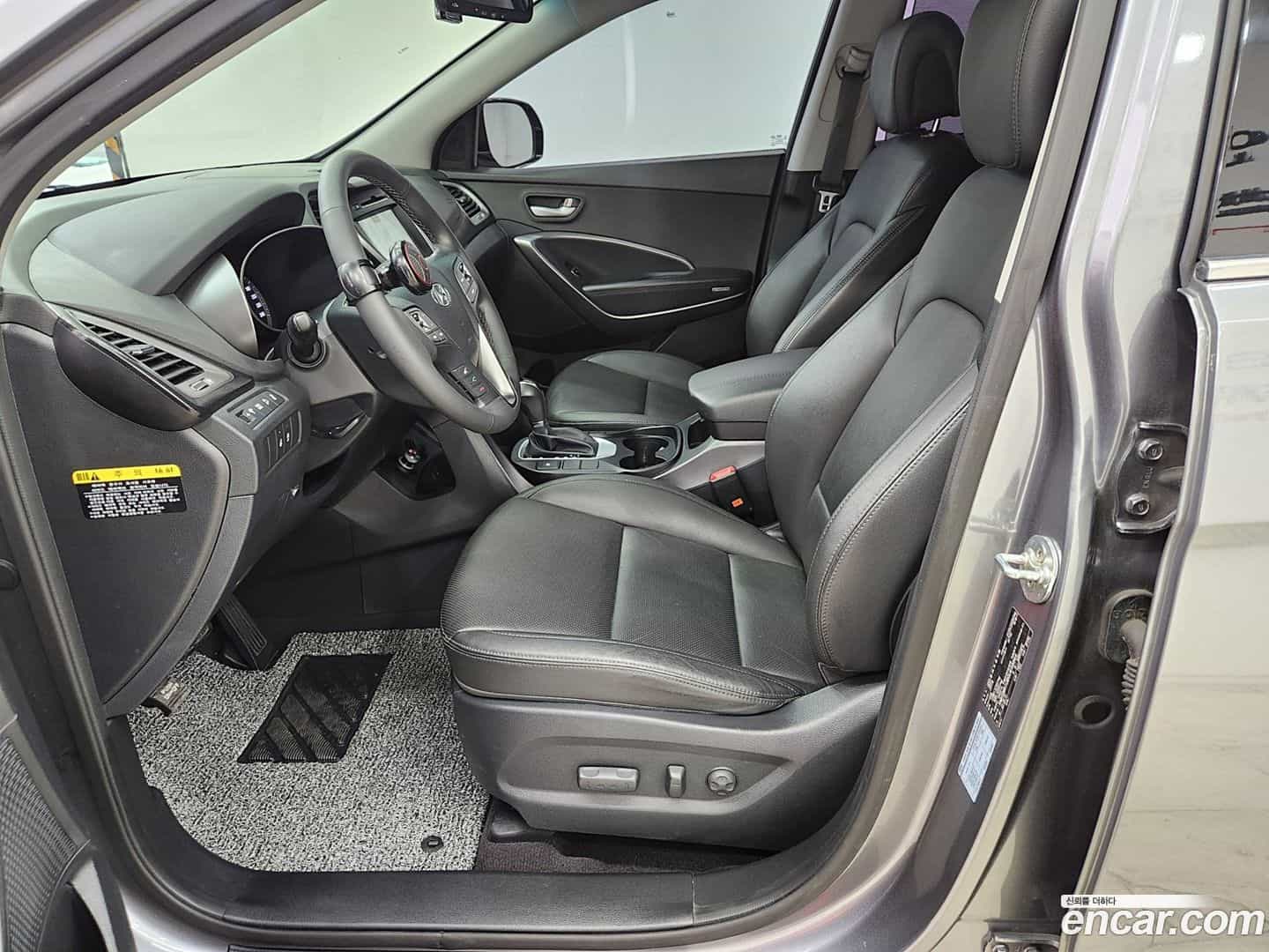 Santafe Hyundai 2016.8-INNER-008