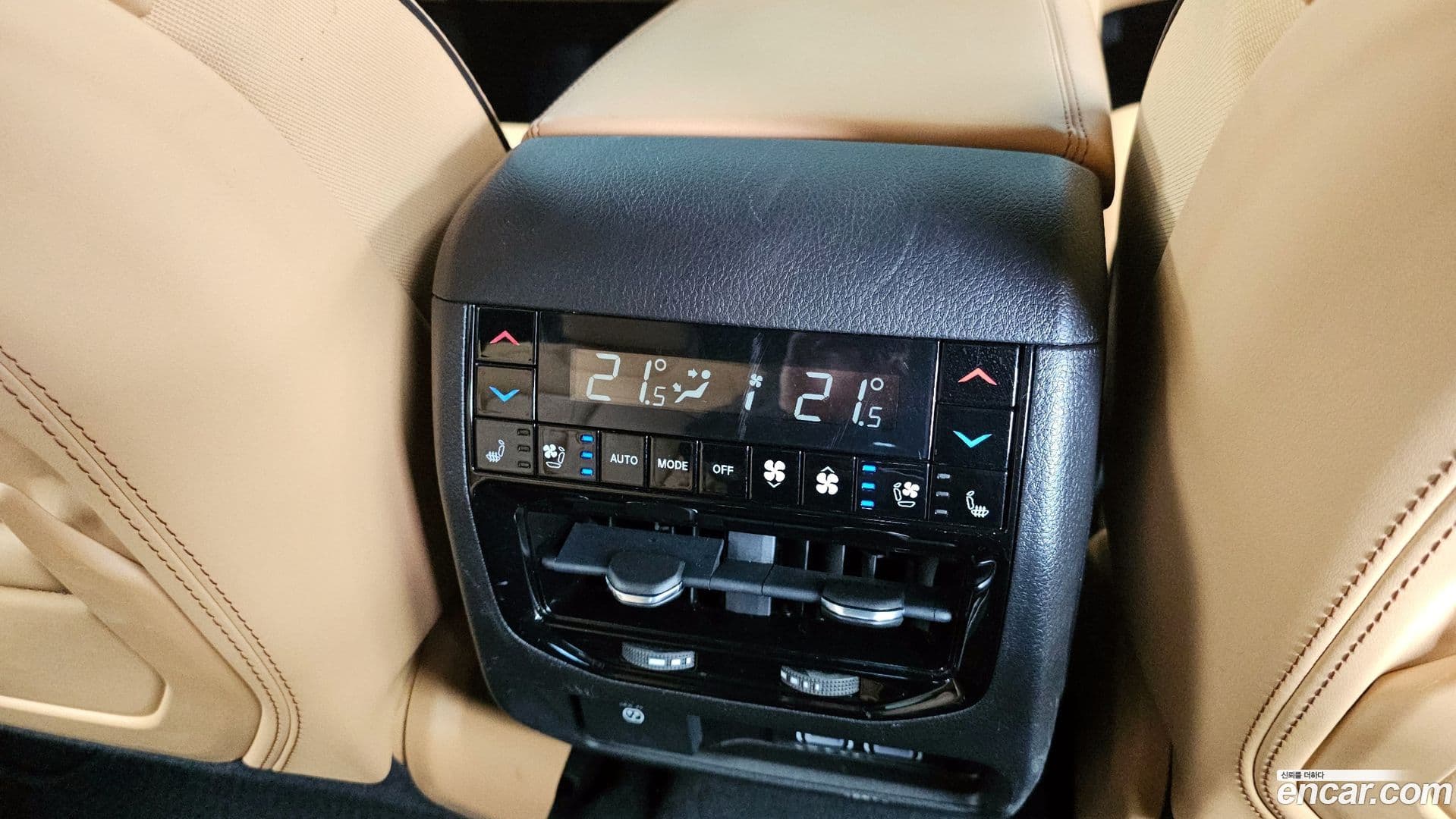 Main__Slider__Photo:Cherokee Jeep 2023.6-18