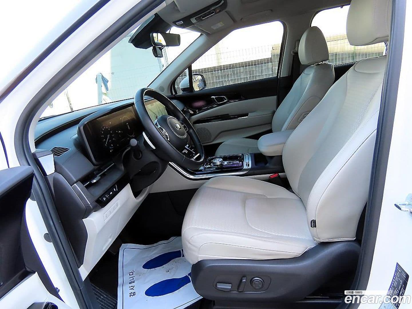 Main__Slider__Photo:Canival Kia 2020.10-4