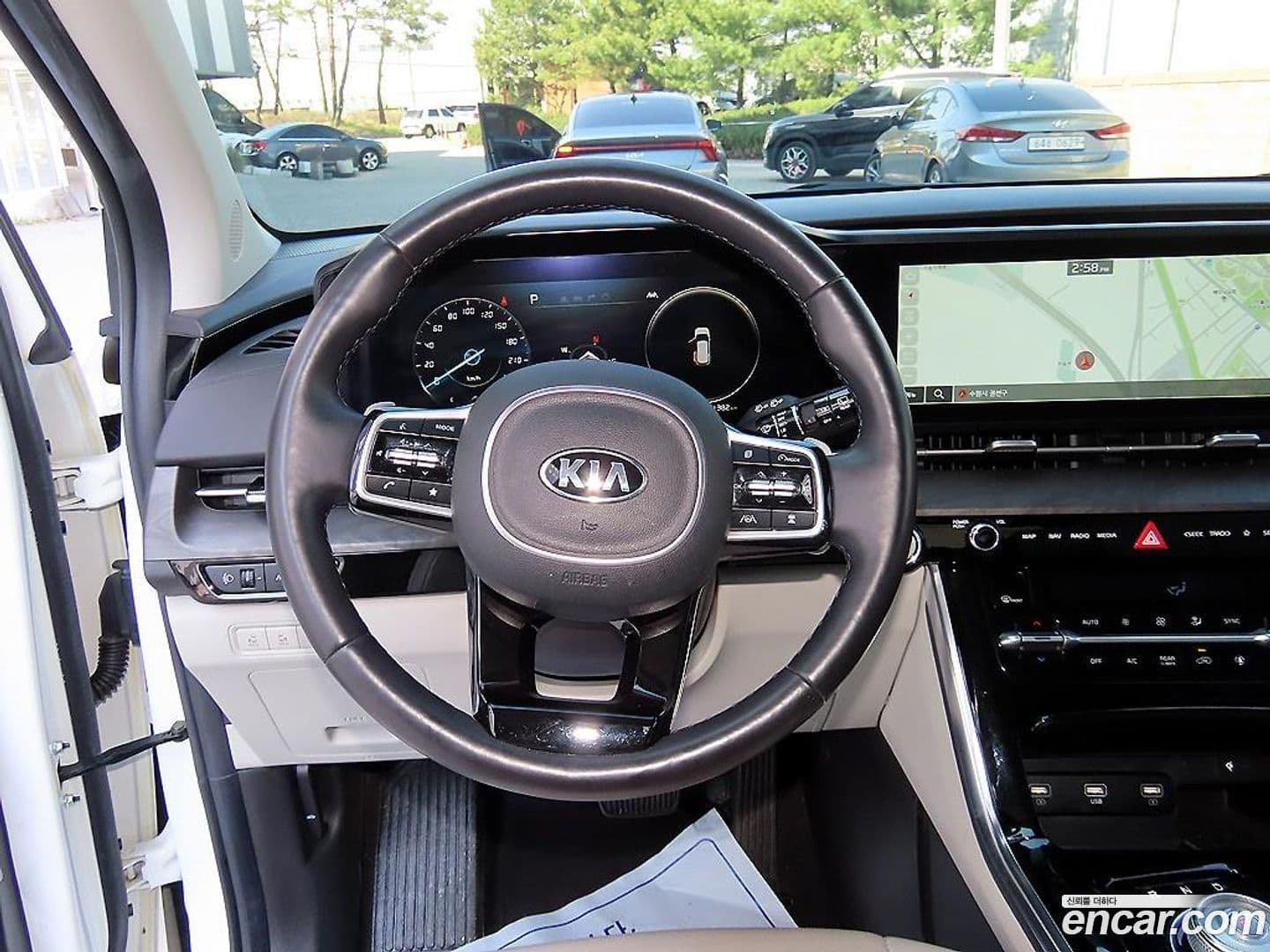 Main__Slider__Photo:Canival Kia 2020.10-8