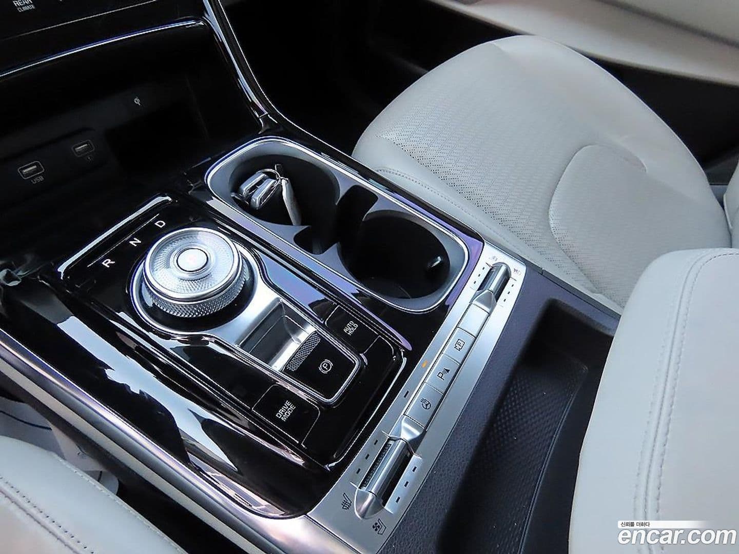 Main__Slider__Photo:Canival Kia 2020.10-10