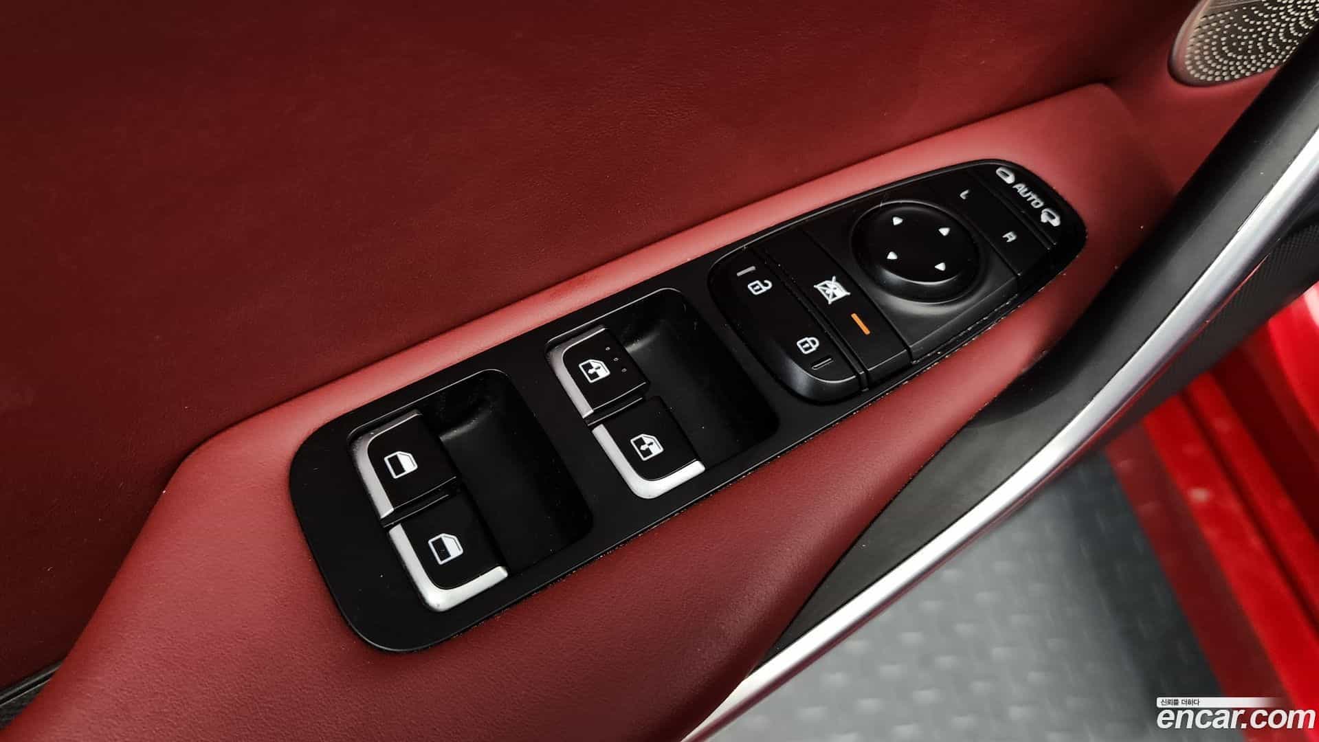Stinger Kia 2018.6-OPTION-050