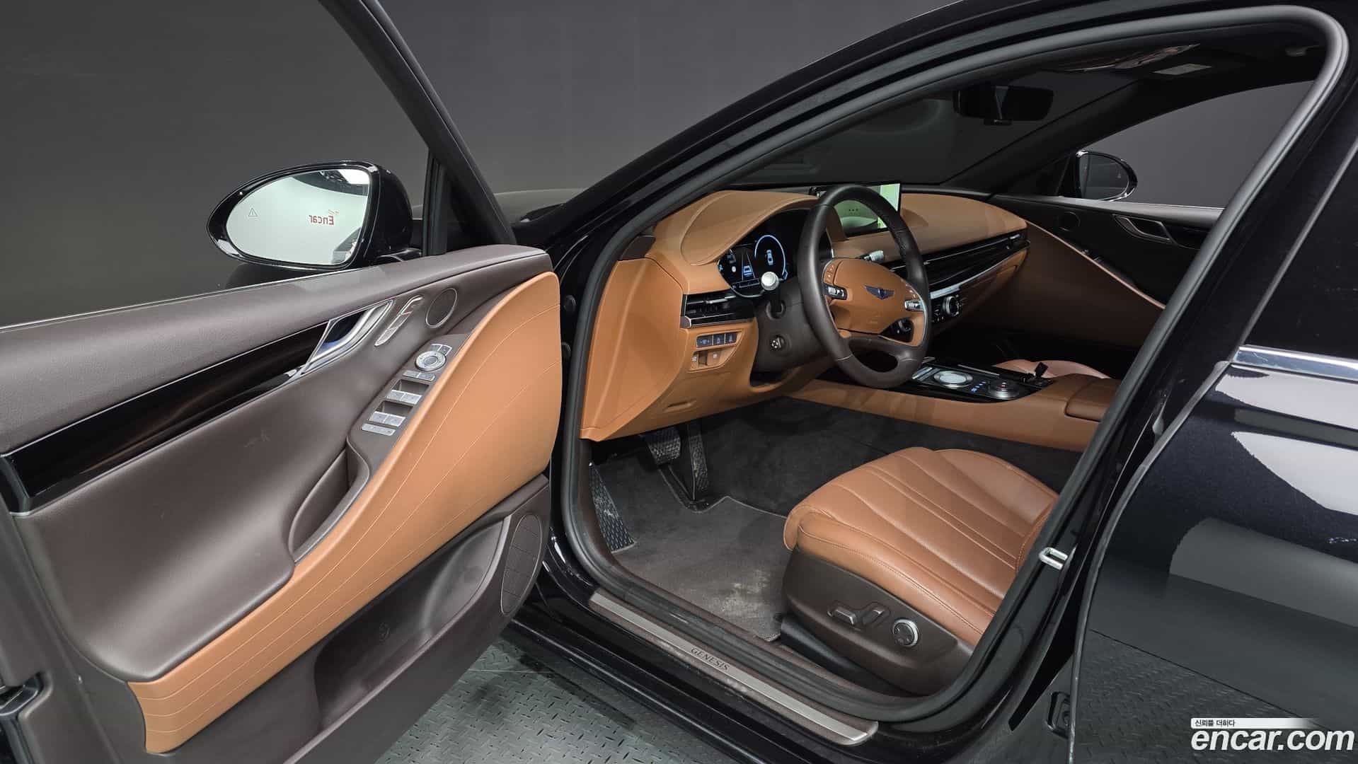 G80 Genesis 2022.3-INNER-010