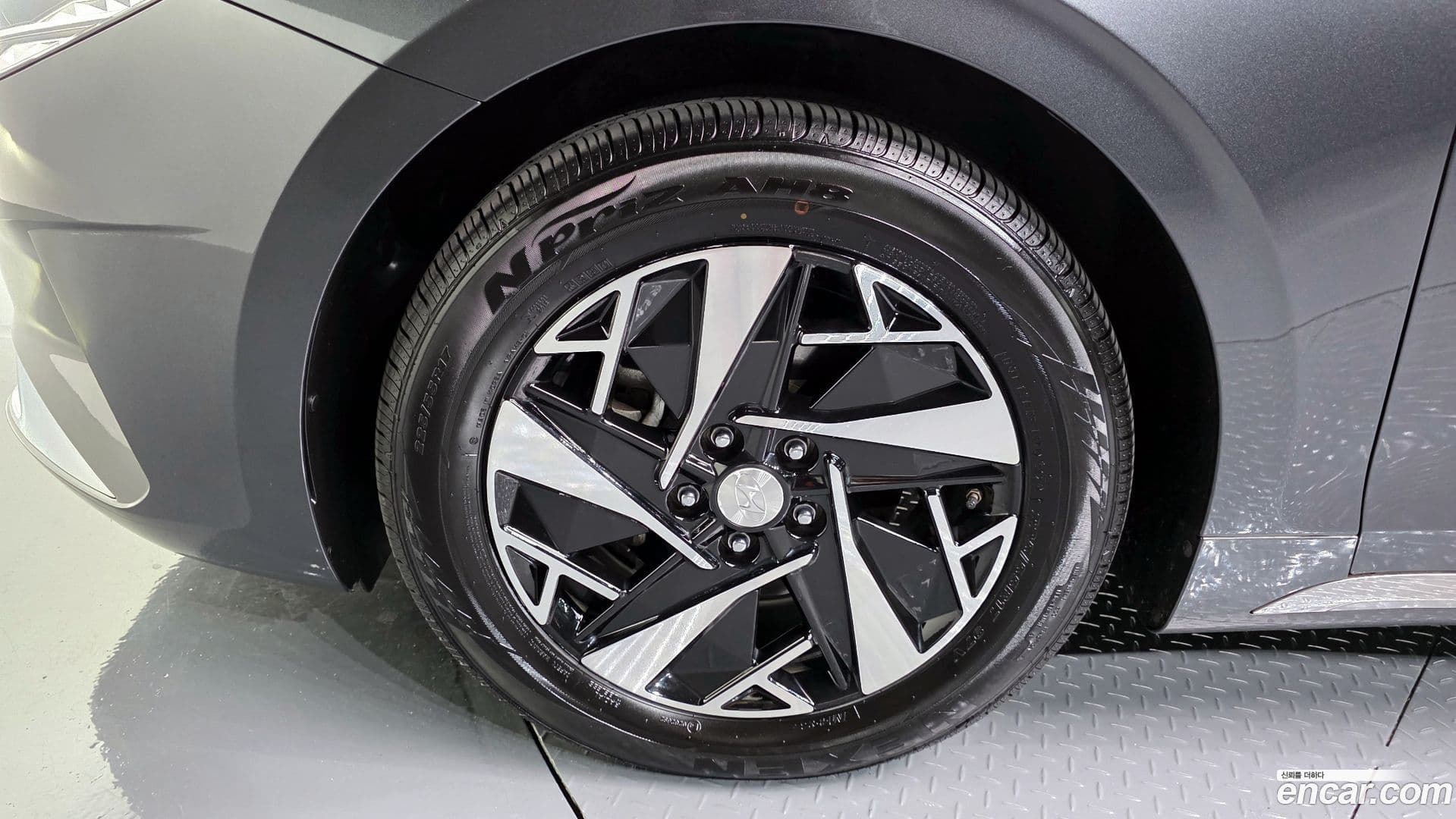 Main__Slider__Photo:Grandeur Hyundai 2022.6-4