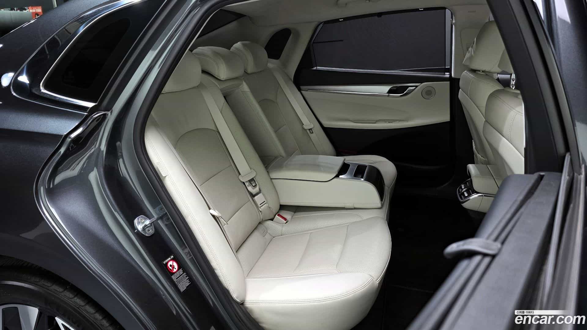 Grandeur Hyundai 2022.6-OPTION-015