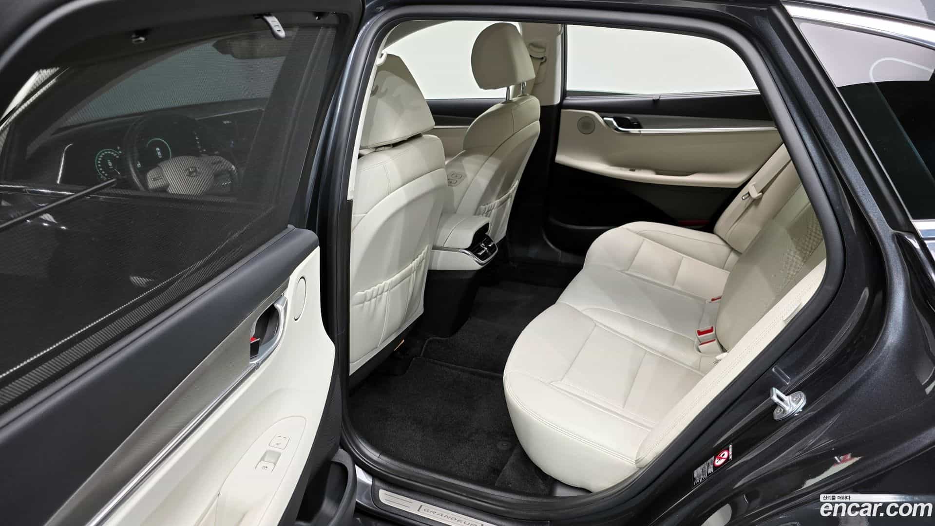 Grandeur Hyundai 2022.6-OPTION-016