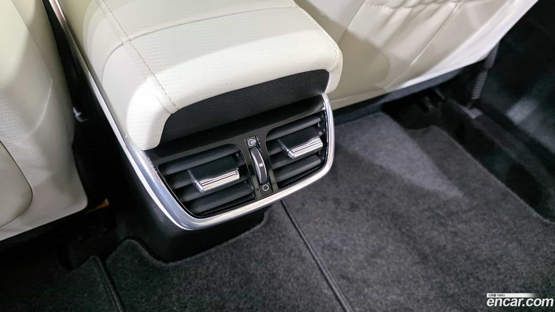 Grandeur Hyundai 2022.6-OPTION-045