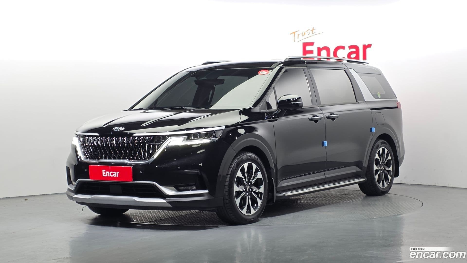 Main__Slider__Photo:Canival Kia 2021.2-0