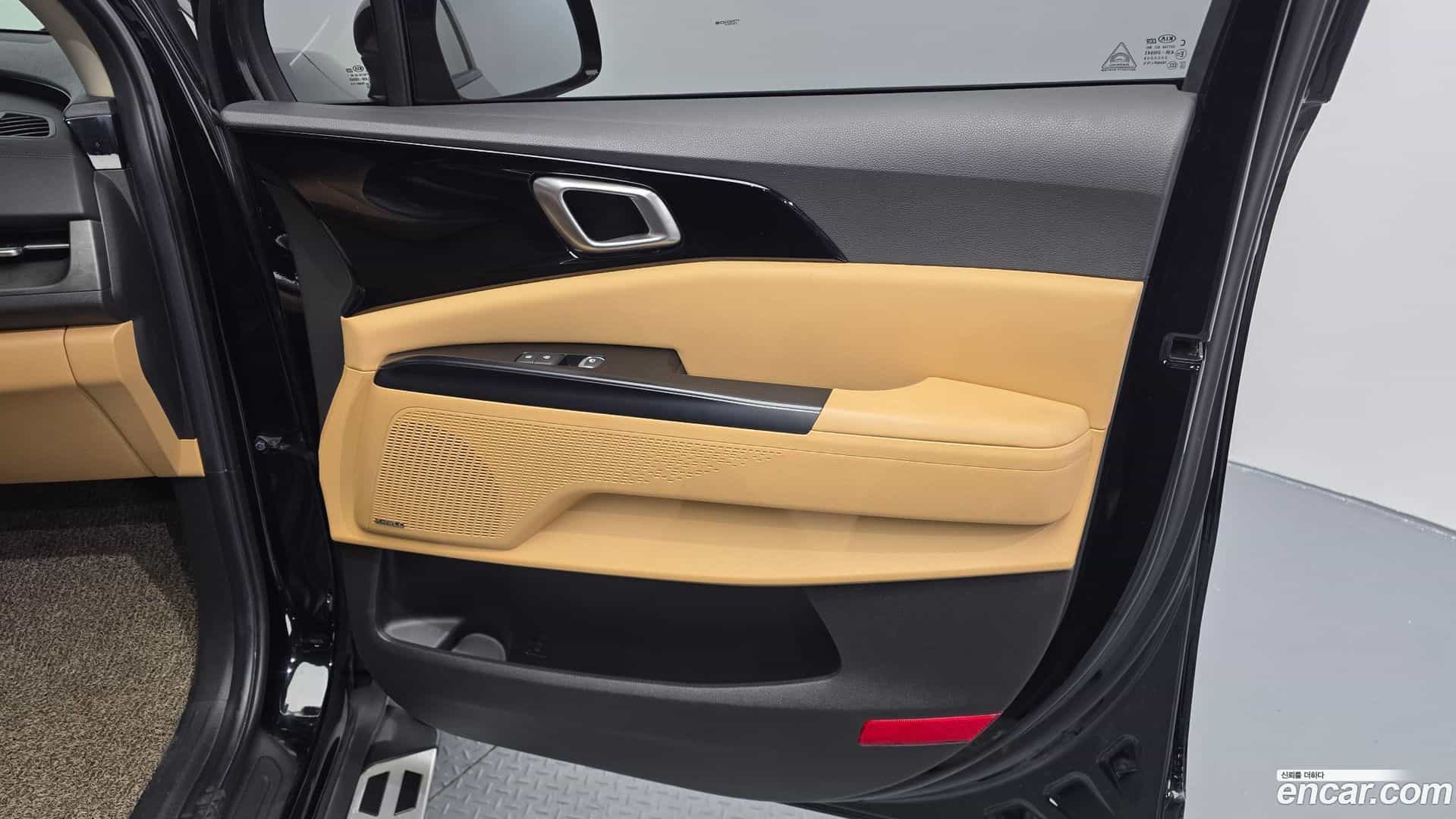 Canival Kia 2021.2-INNER-035