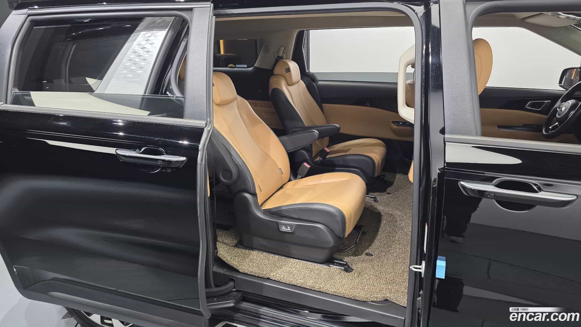 Canival Kia 2021.2-INNER-036