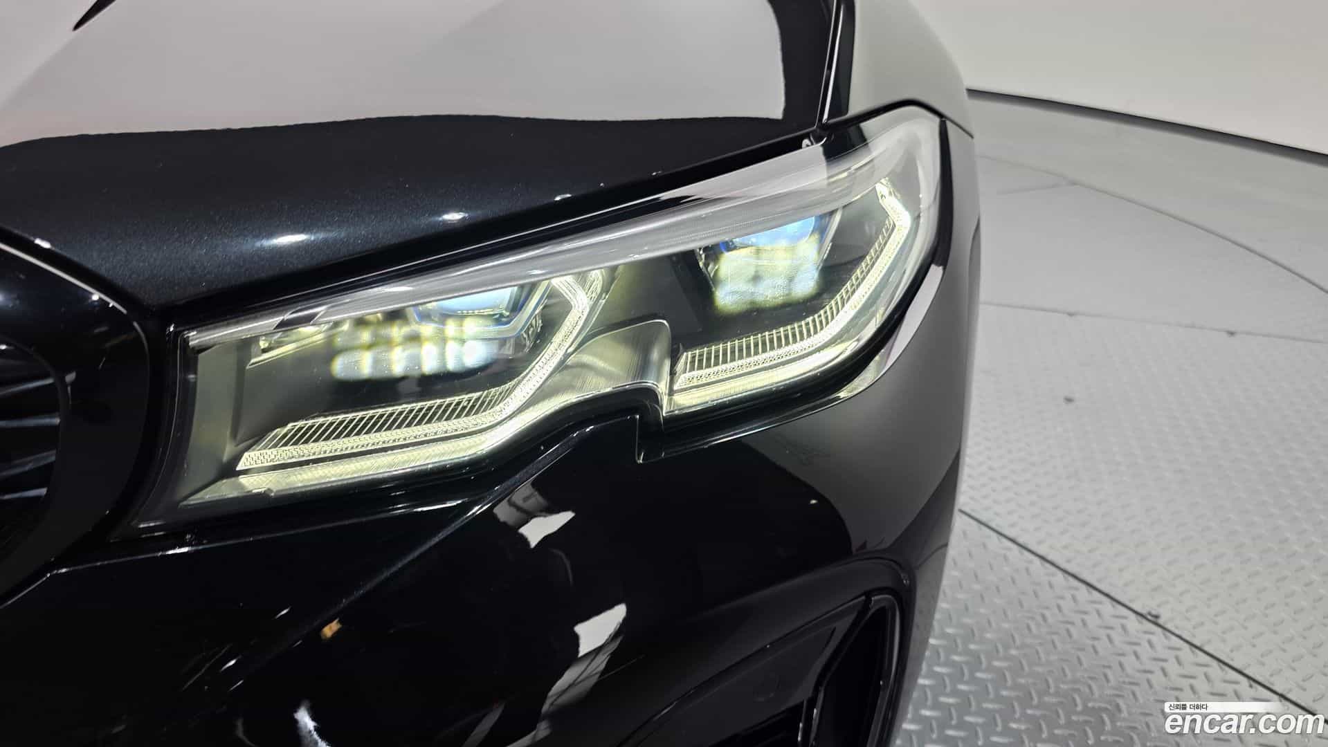 3-Series BMW 2022.5-OUTER-032