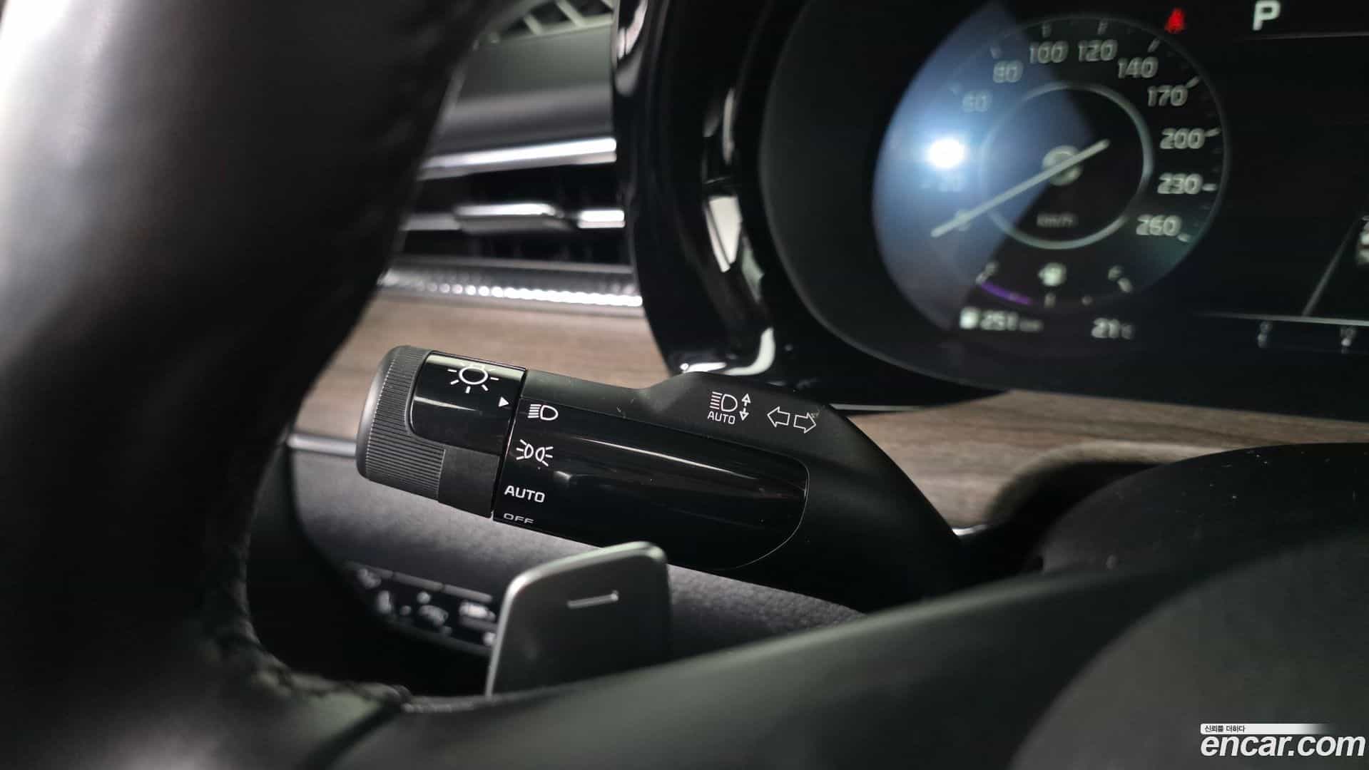 K5 Kia 2021.4-OPTION-041
