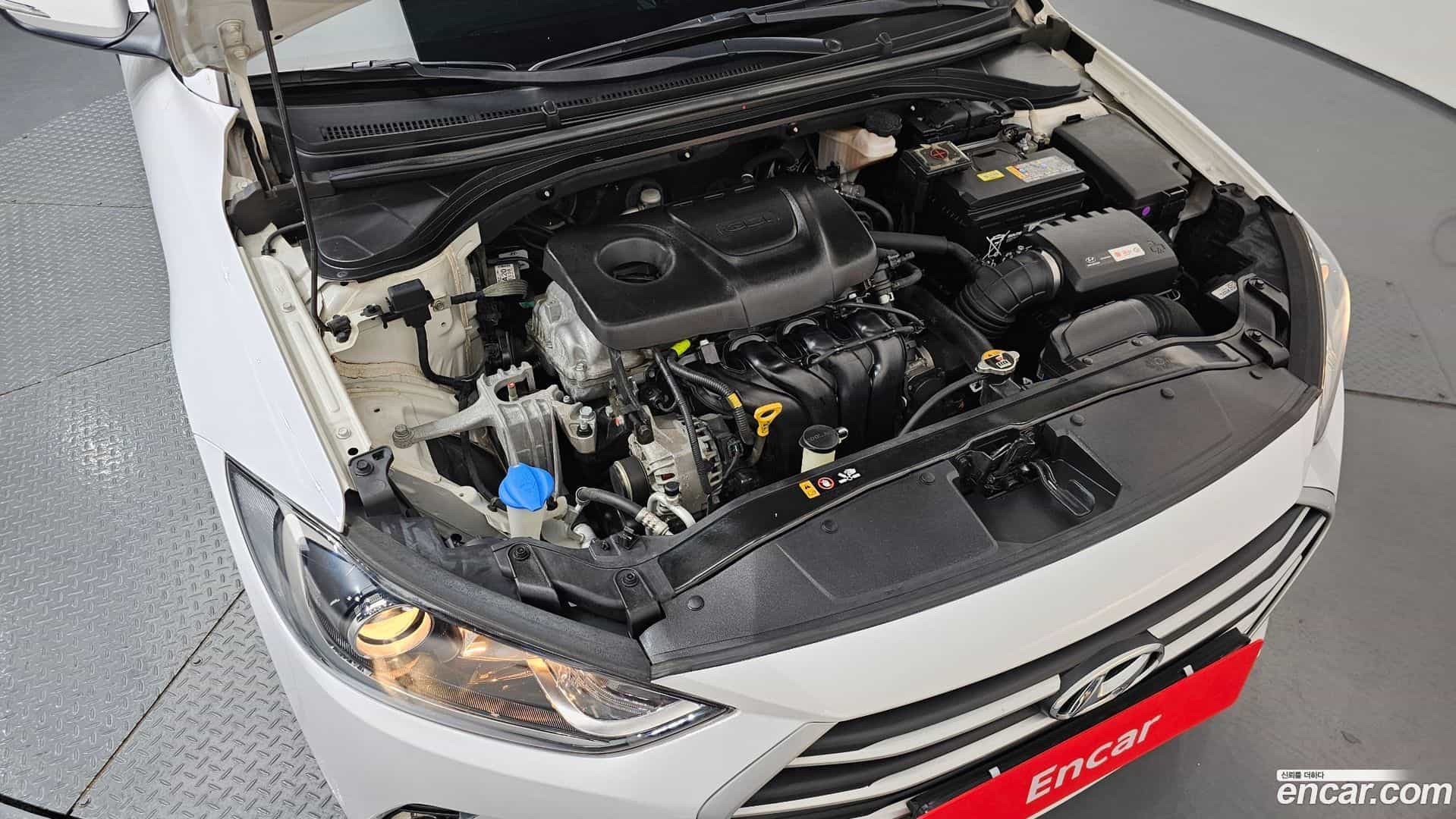 AVANTE Hyundai 2018.4-OUTER-006