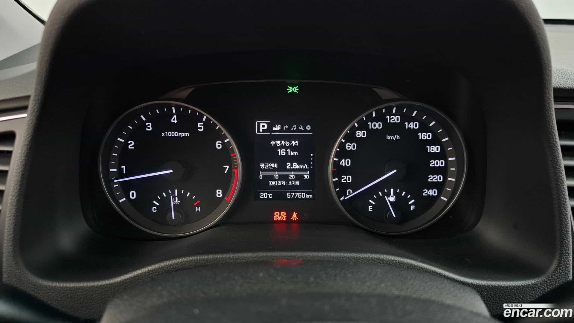 AVANTE Hyundai 2018.4-INNER-008