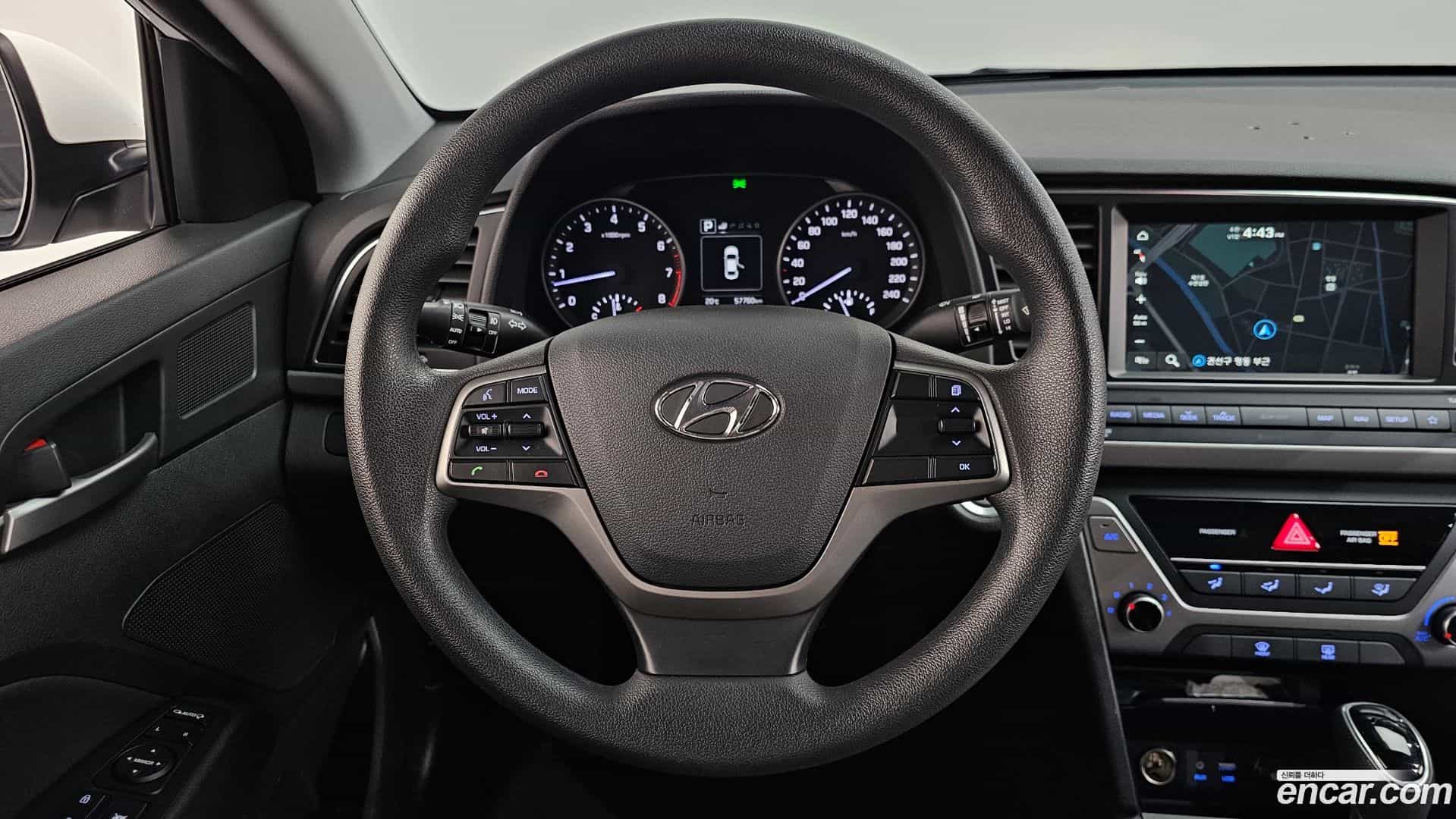 AVANTE Hyundai 2018.4-OPTION-018