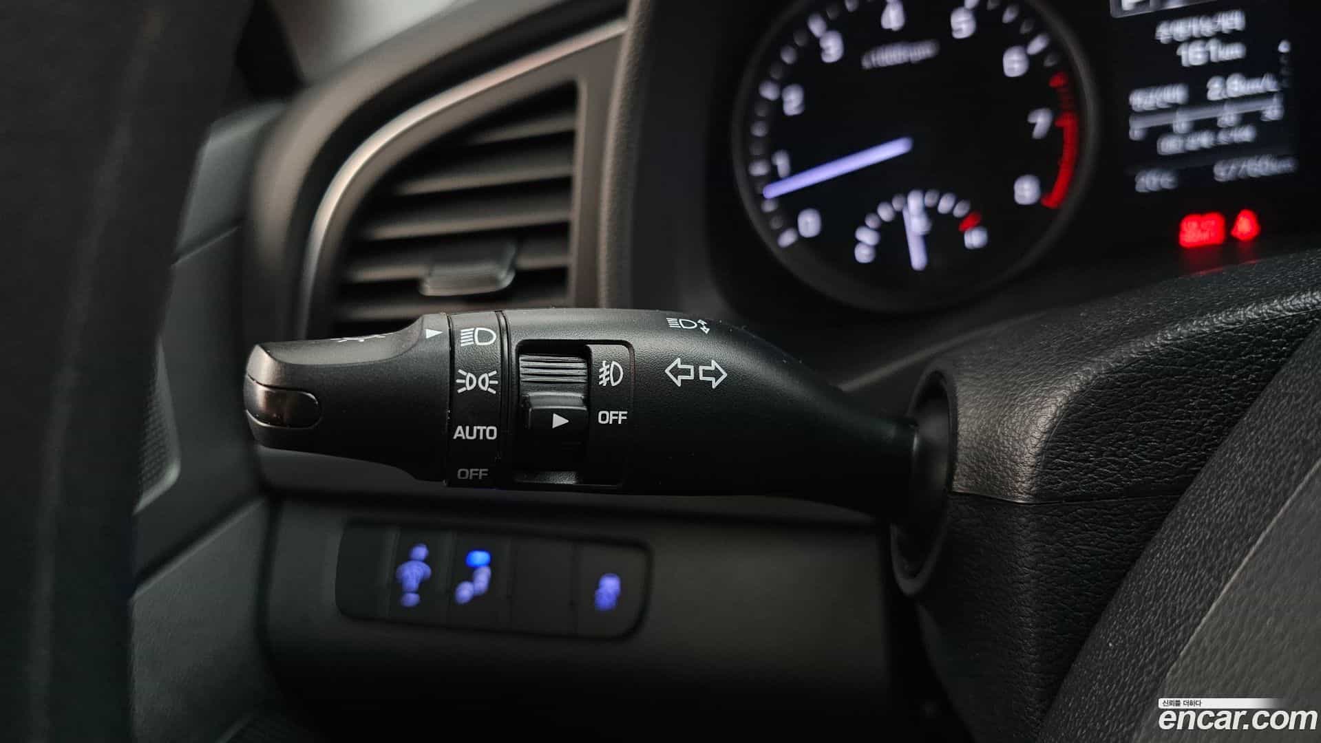 AVANTE Hyundai 2018.4-OPTION-042