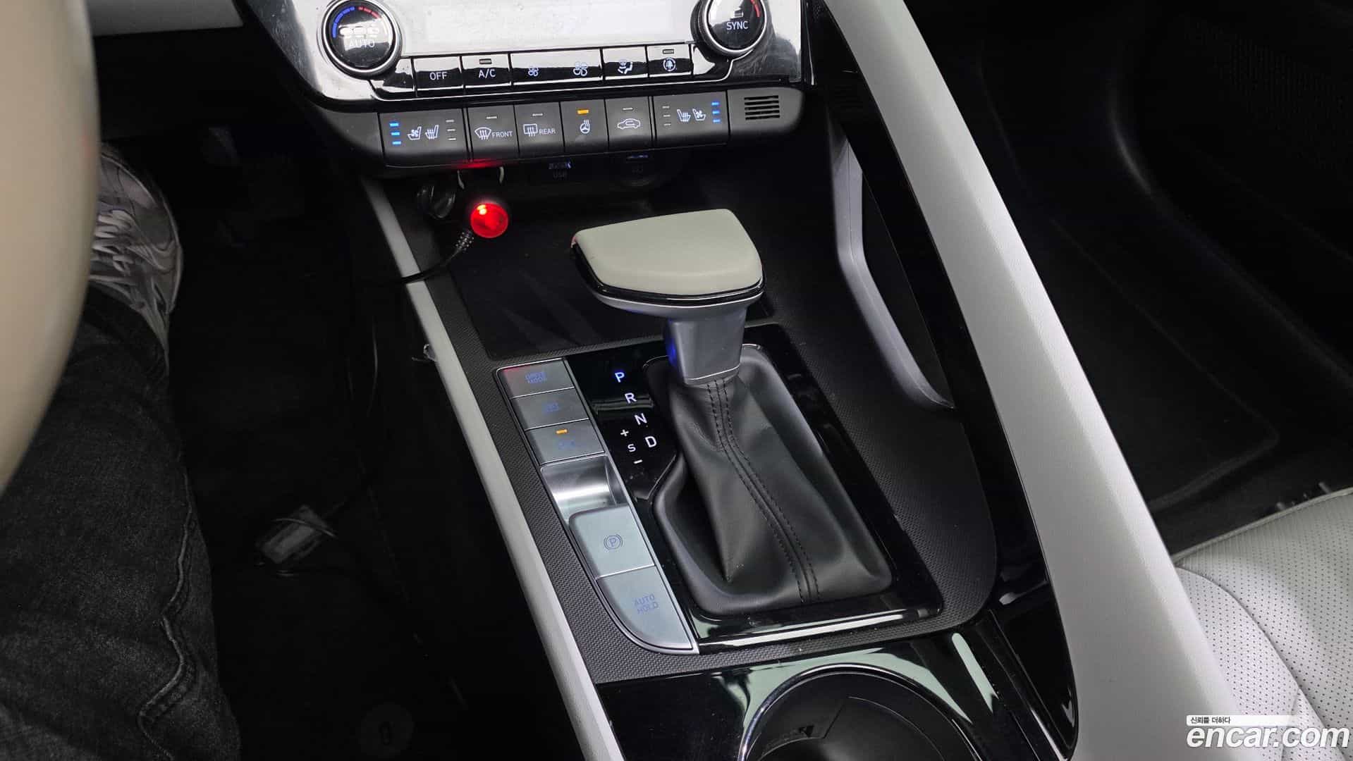 AVANTE Hyundai 2021.3-INNER-009