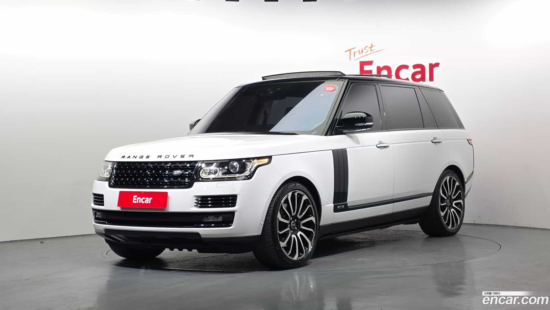 Range Rover Land Rover 2017.11-OUTER-001