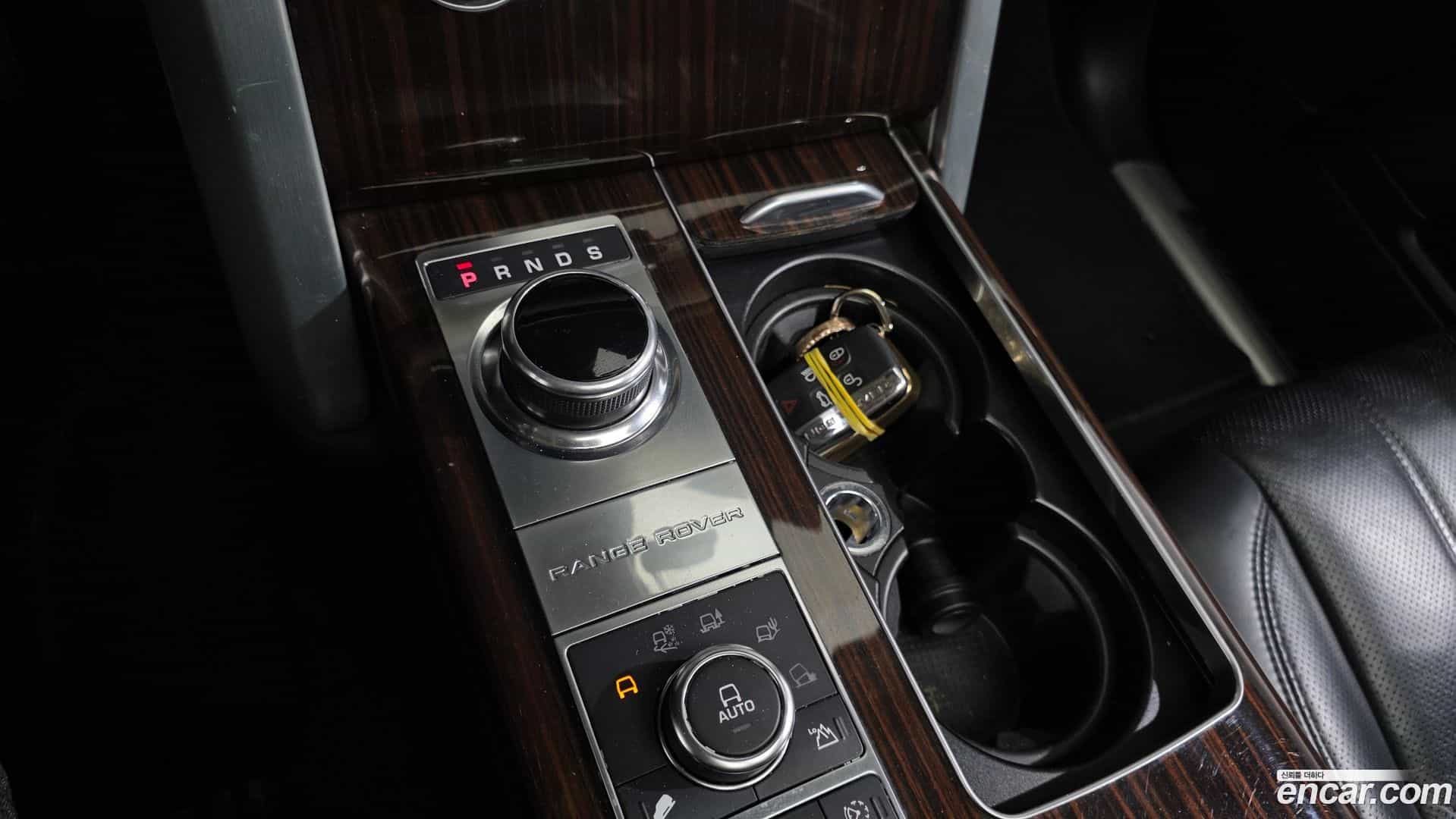 Range Rover Land Rover 2017.11-INNER-009