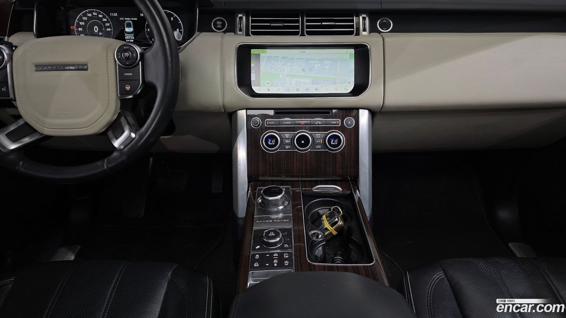 Main__Slider__Photo:Range Rover Land Rover 2017.11-18