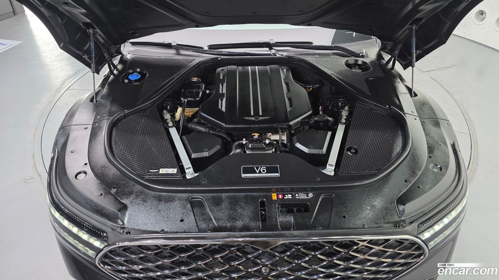Main__Slider__Photo:G90 Genesis 2022.5-5