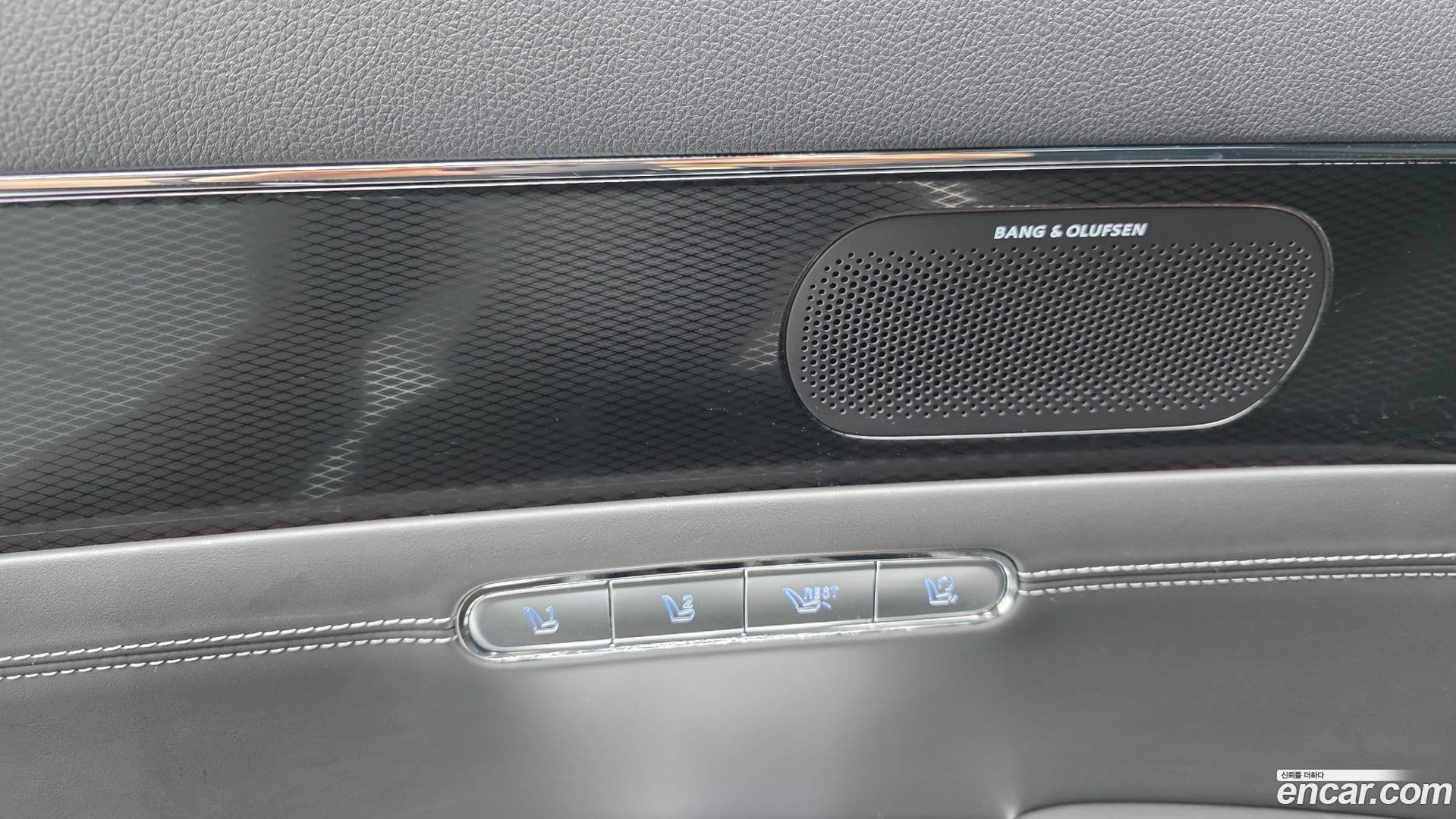 Main__Slider__Photo:G90 Genesis 2022.5-28