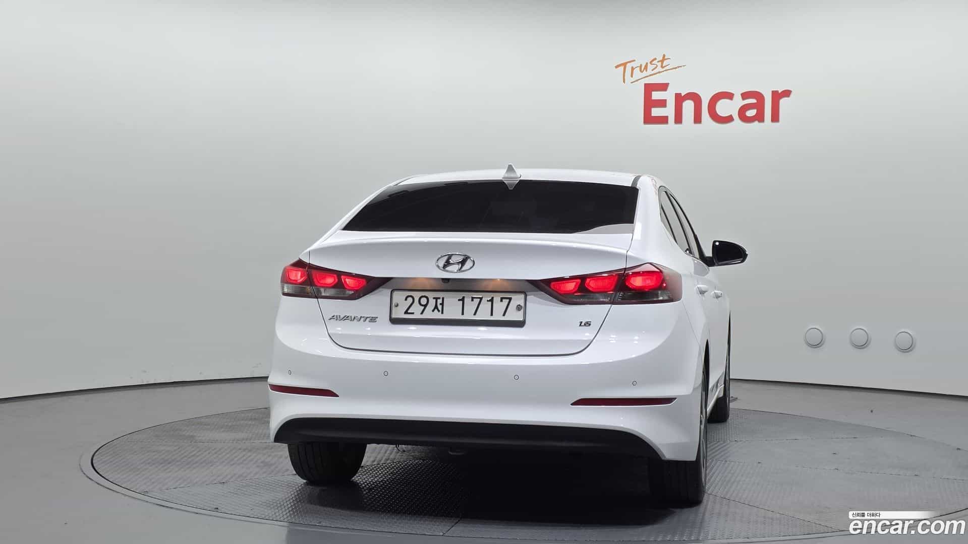 AVANTE Hyundai 2018.3-OUTER-004